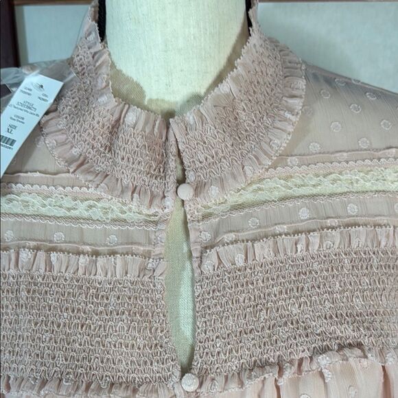 White House Black Market Pink Pleated Long Sleeve Blouse - Picture 3 of 9